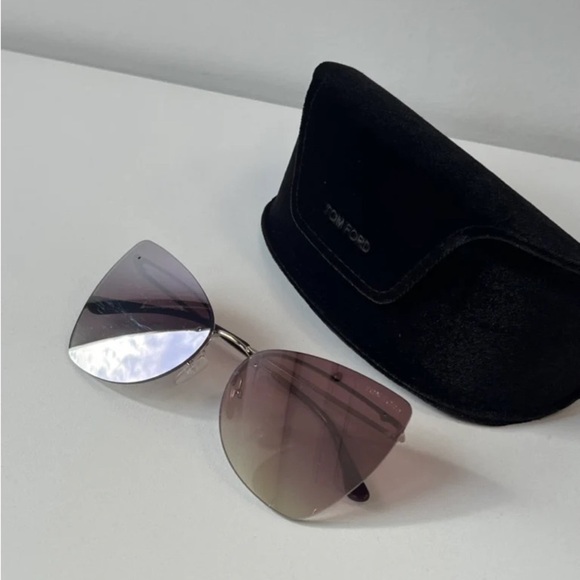 NWT Tom Ford Presley Butterfly Sunglasses